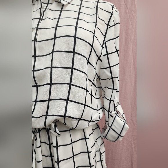 Lumière Collared Rolled Sleeve Peplum Waist Grid Print Blouse-(Small) - Picture 4 of 9